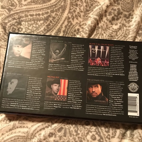 Garth Brooks NEW SEALED 8 Disc Set! 6 CDs + 2 DVDs - Picture 2 of 13